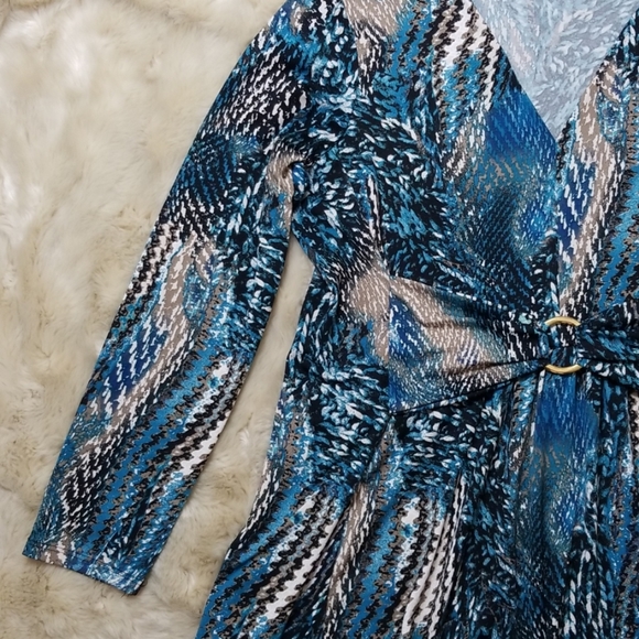 Vamp Top - Picture 7 of 7